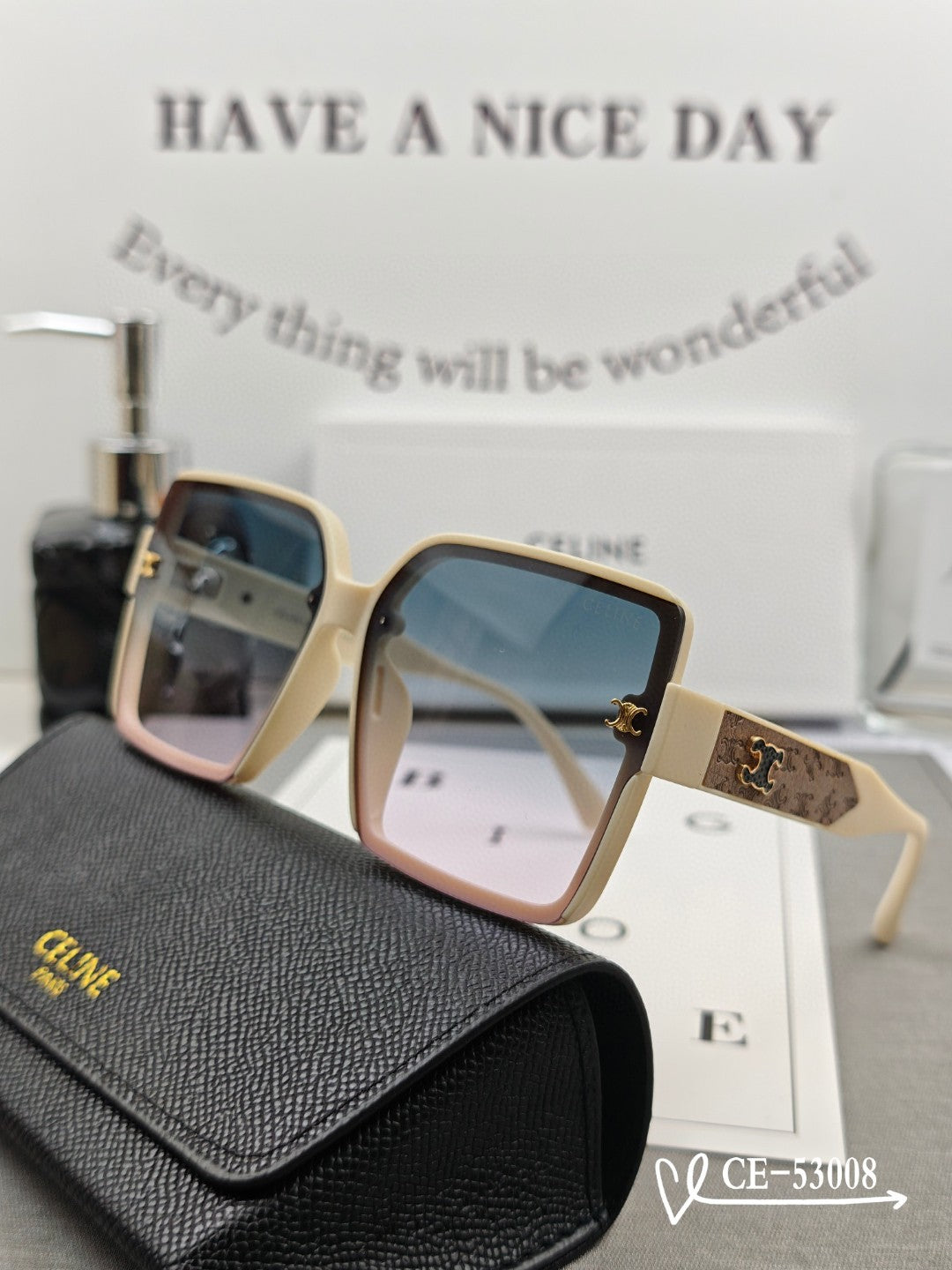 TRIOMPHE SQUARE SUNGLASSES 53008 IN ACETATE