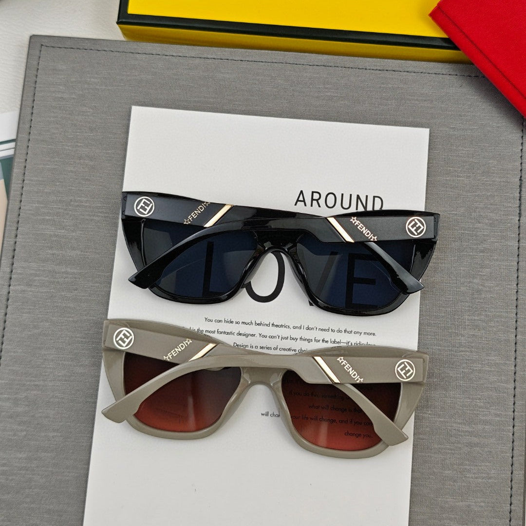 FF DIAMONDS CAT-EYE FRAME SUNGLASSES 58002 IN ACETATE