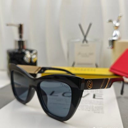 FF DIAMONDS CAT-EYE FRAME SUNGLASSES 58002 IN ACETATE