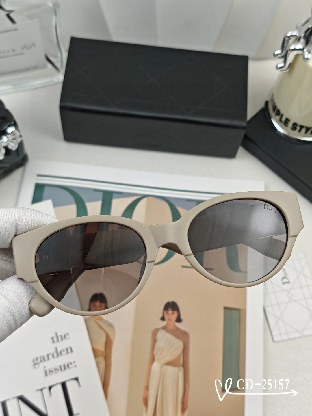 MONTAIGNE SUNGLASS 25157 IN ACETATE