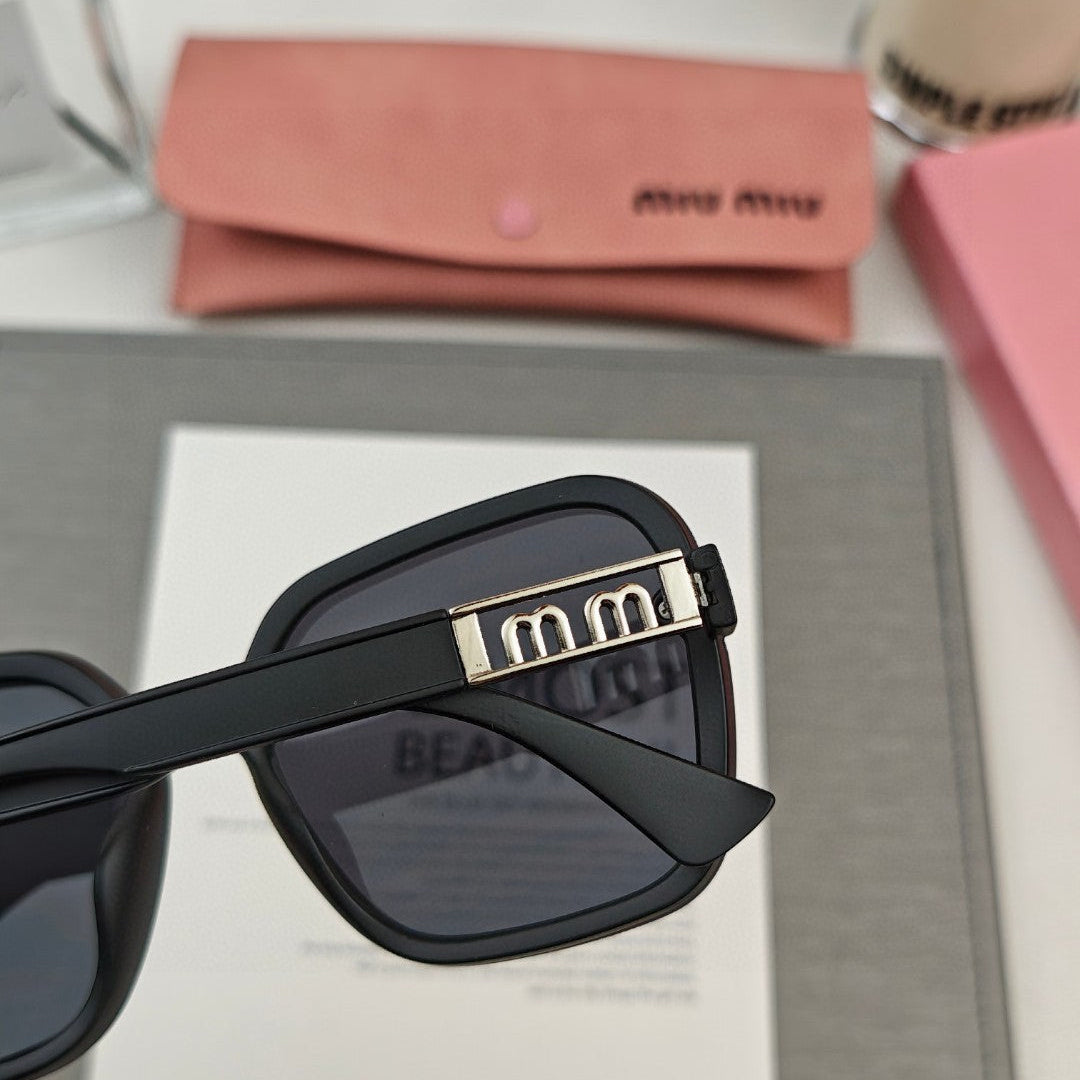 RUNWAY SQUARE SUNGLASSES 53037 IN ACETATE