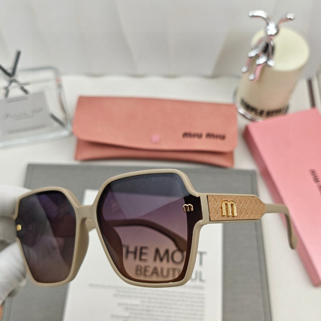 RUNWAY SQUARE SUNGLASSES 51130 IN ACETATE