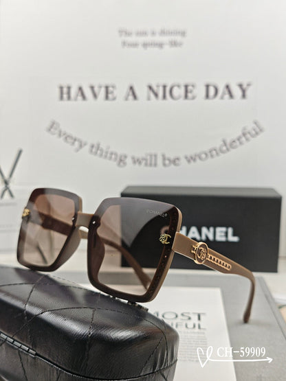 SQUARE SUNGLASSES 59909 IN BLACK TR FRAME WITH RESIN LENSES