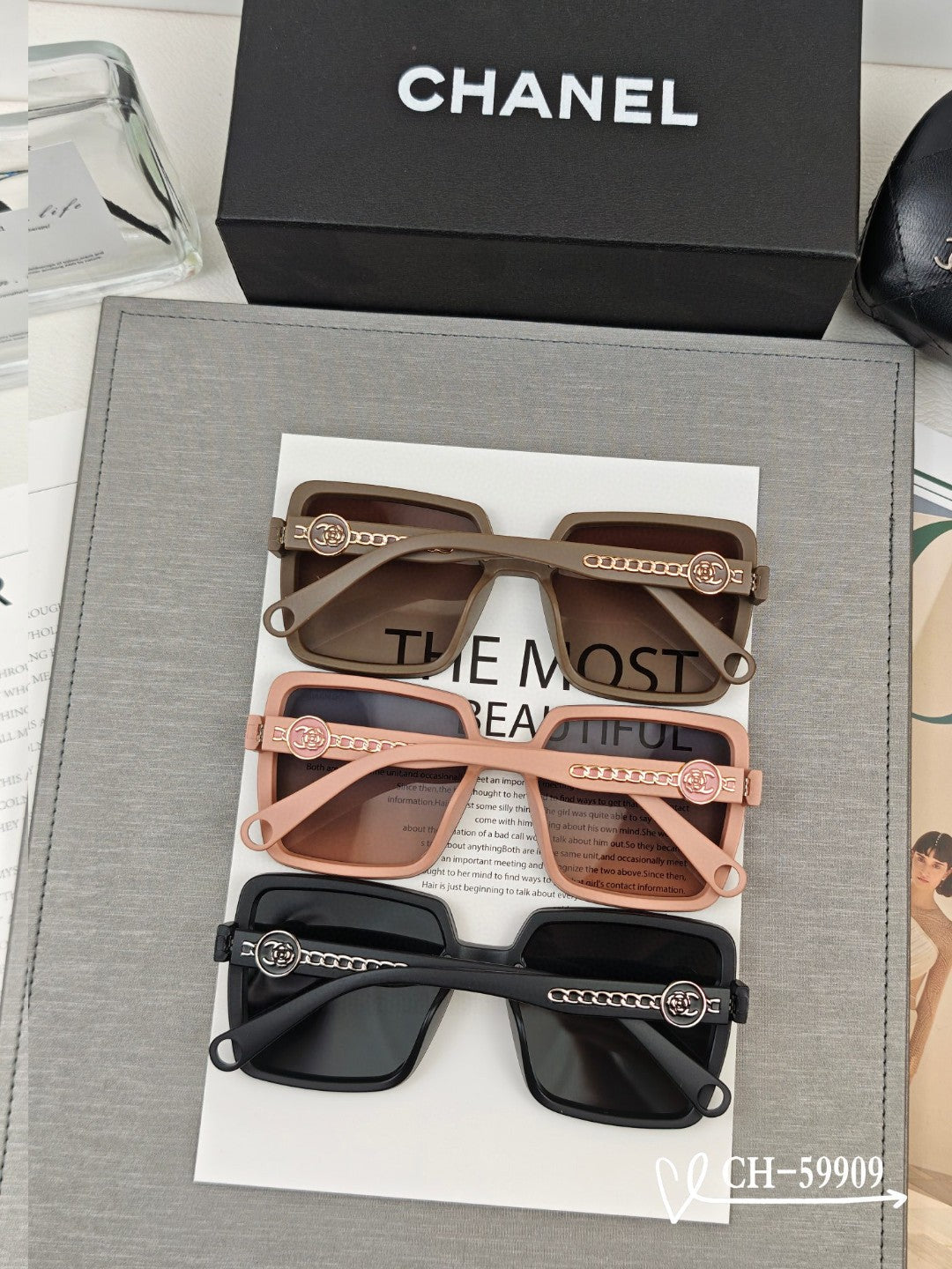 SQUARE SUNGLASSES 59909 IN BLACK TR FRAME WITH RESIN LENSES