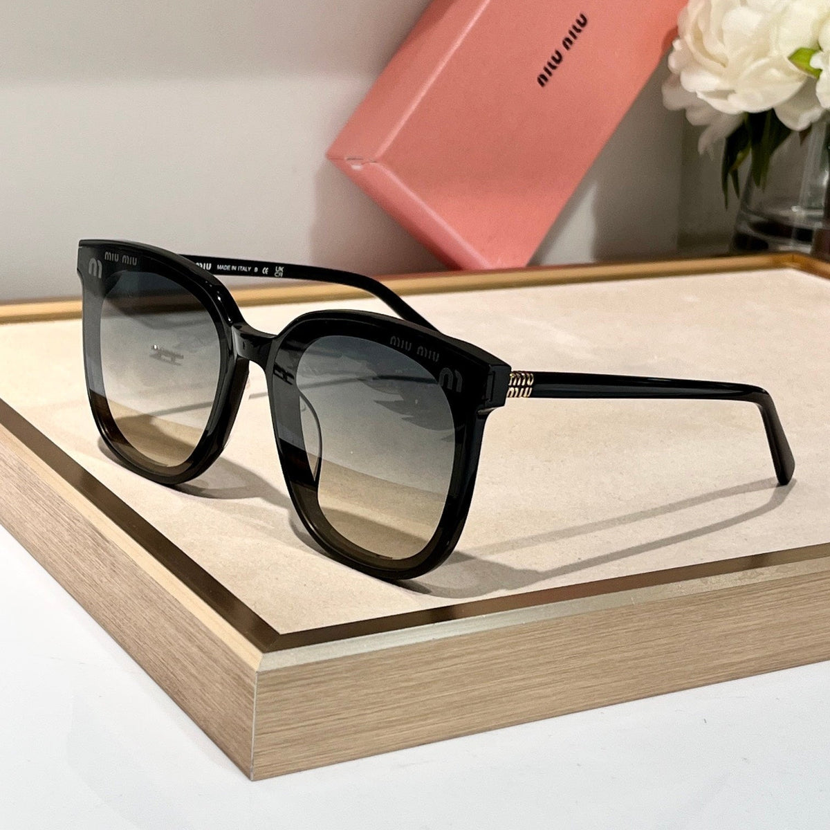 RUNWAY SUNGLASSES SMU08Z IN ACETATE