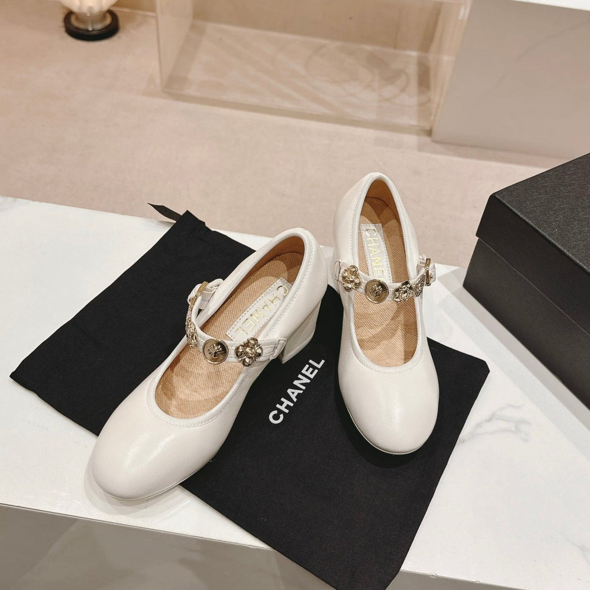 MARY JANE SHOES WHITE LAMBSKIN