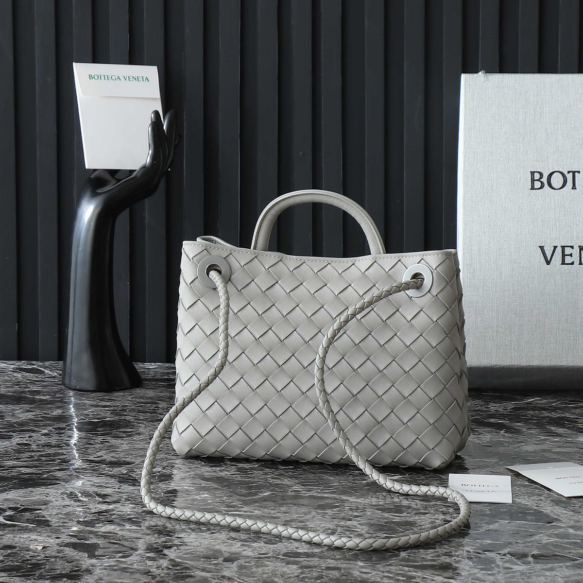 BV SMALL ANDIAMO 25CM GREY LAMBSKIN