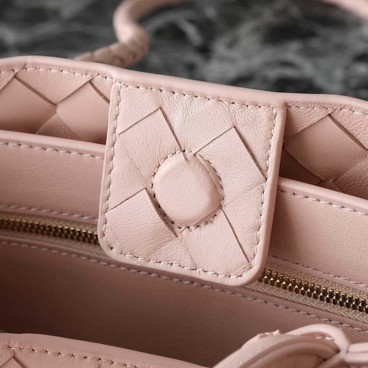 SMALL ANDIAMO 25 IN LIGHT PINK LAMBSKIN