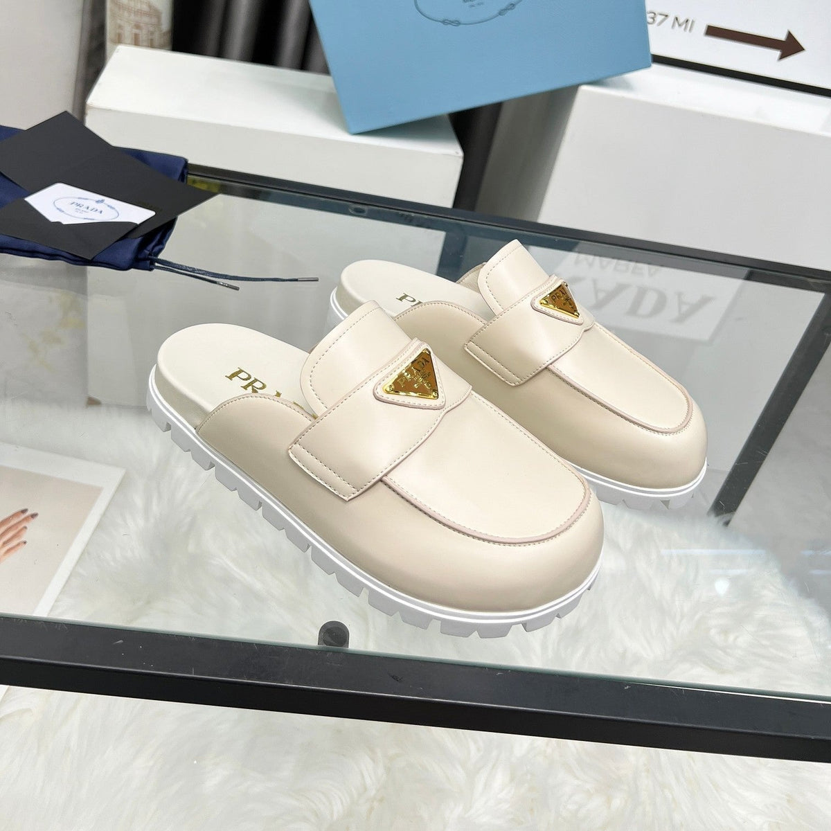 SABOTS MULES BEIGE CALFSKIN
