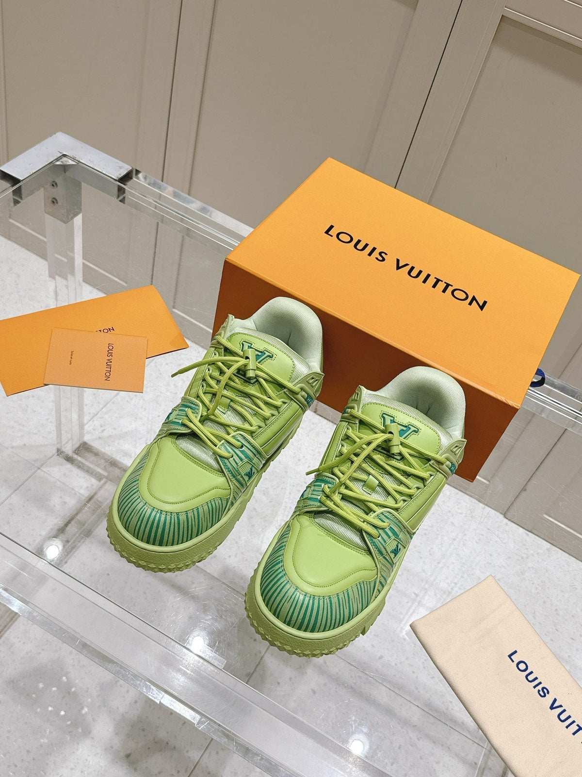 LV TRAINER MAXI LV X PARK SEO-BO IN PEAR GREEN CALFSKIN