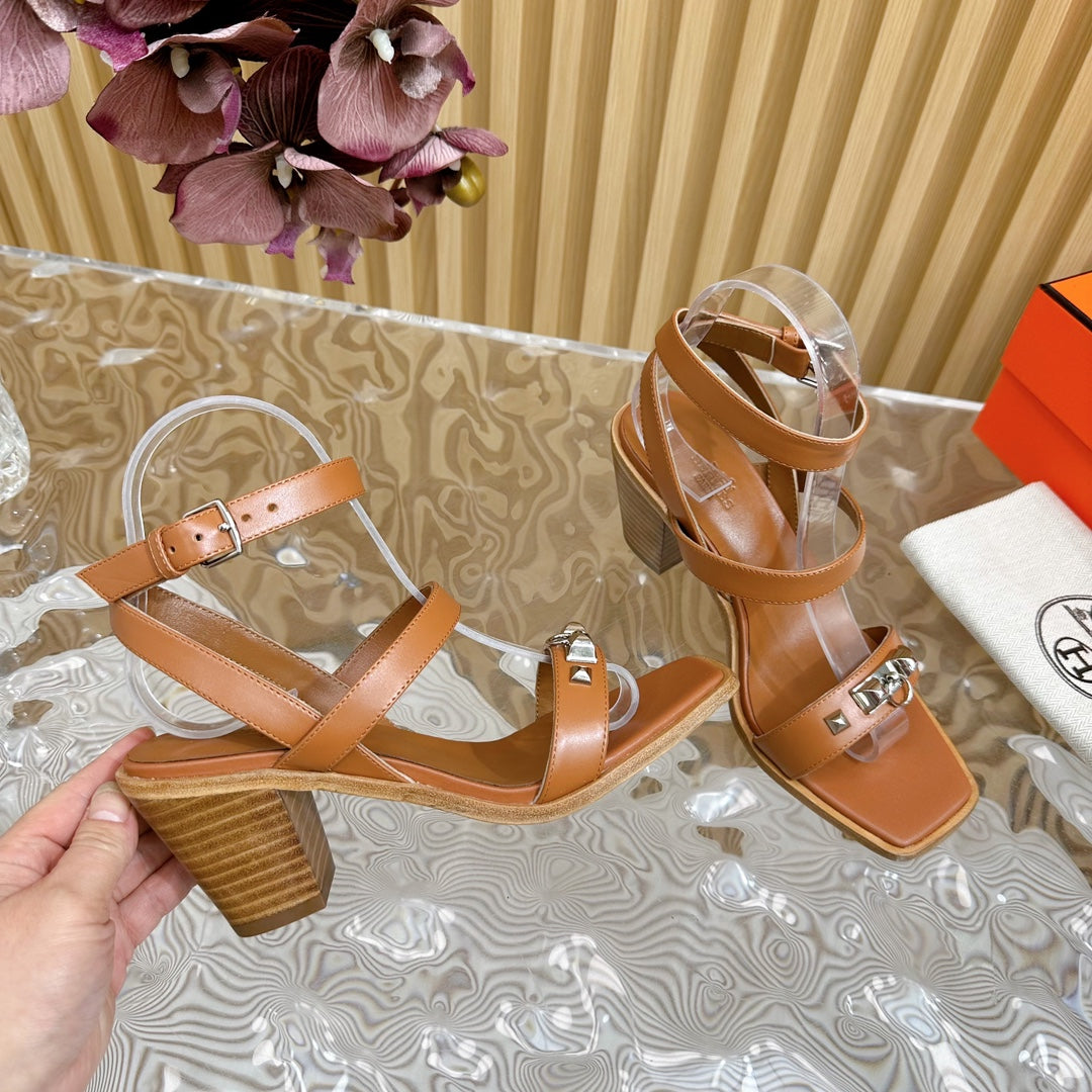 IVRESSE 65 SANDAL CARAMEL CALFSKIN