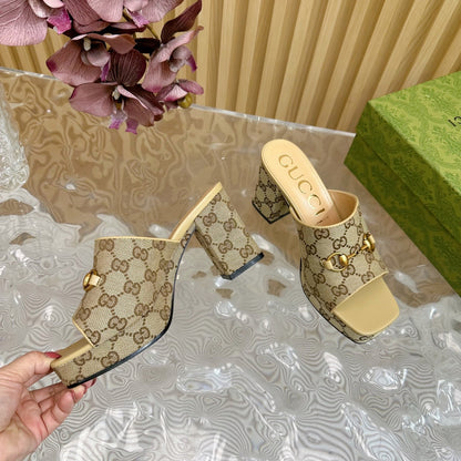 HORSEBIT SLIDE SANDAL IN ECRU BEIGE MONOGRAM CANVAS AND SHEEPSKIN LINING