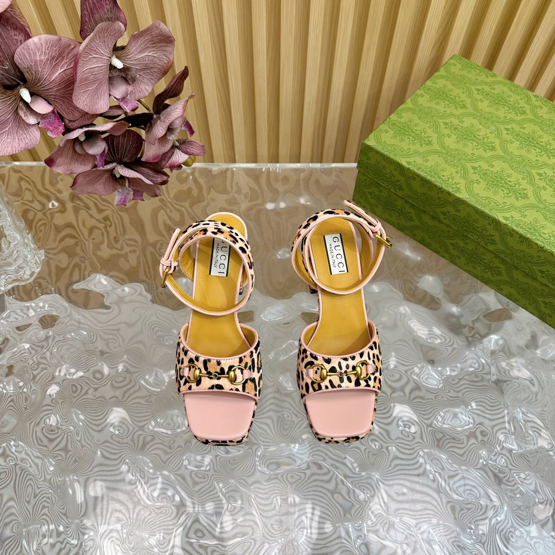HORSEBIT HIGH-HEEL SANDAL WITH LEOPARD PRINT IN LIGHT PINK VELVET AND CALFSKIN LINING