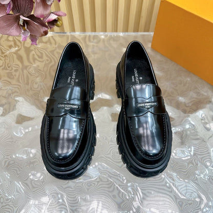 LV RECORD LOAFERS IN BLACK GLOSSY CALFSKIN