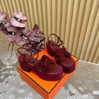 JAM 30 SANDAL IN BLOOD RED VELVET