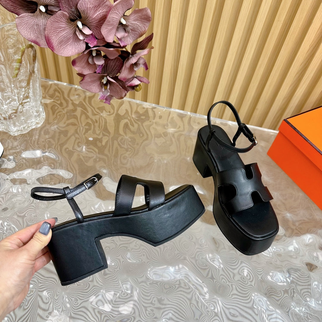 JAM 30 SANDAL IN BLACK CALFSKIN