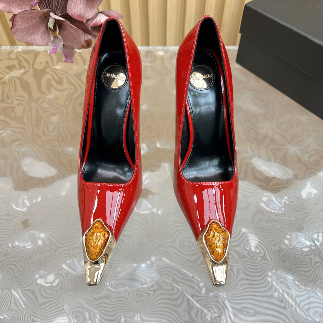ORANGE GEM-STUDDED HIGH PUMPS IN RED PATENT CALFSKIN