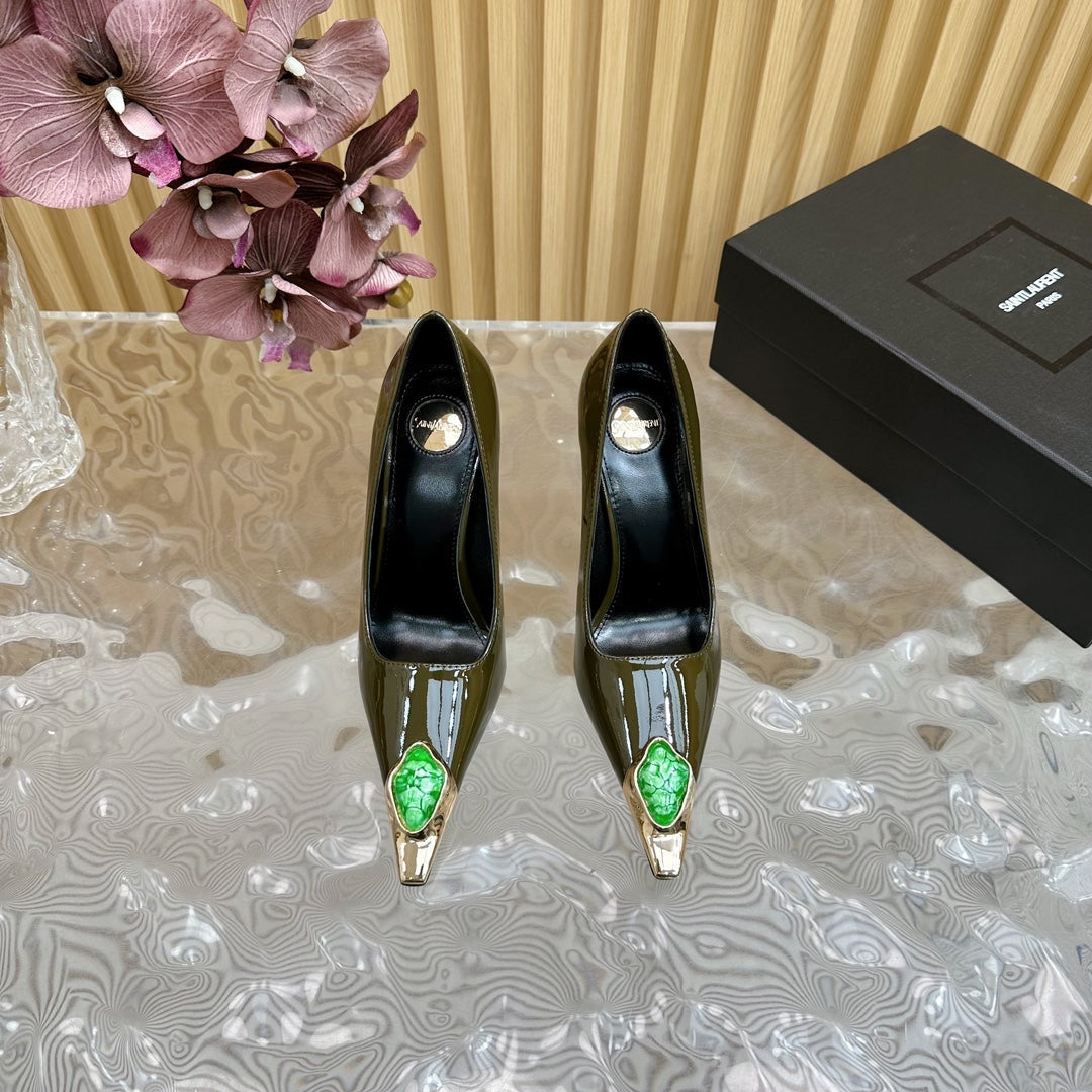 GREEN GEM-STUDDED HIGH PUMPS IN ARMY GREEN PATENT CALFSKIN