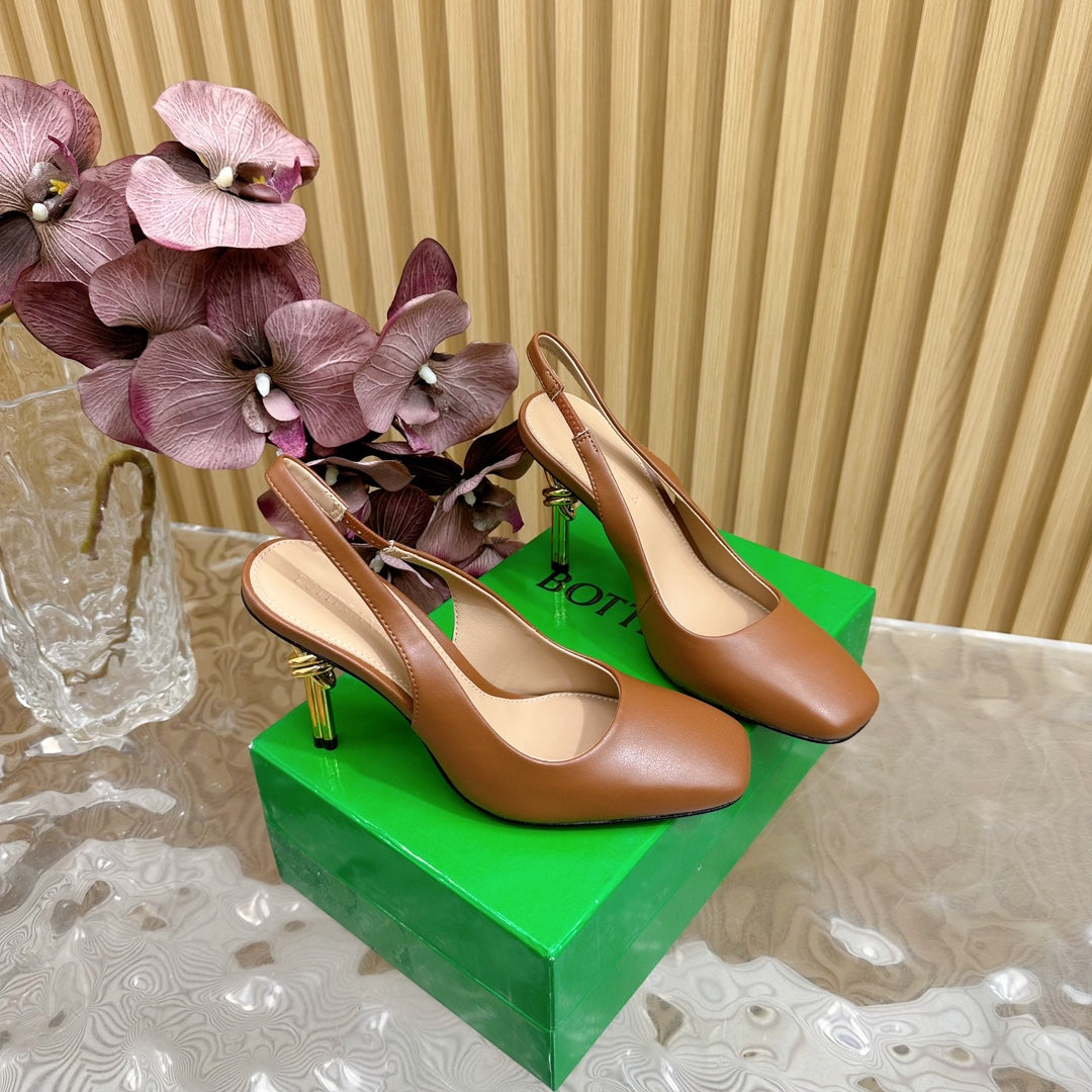 KNOT PUMP 9 CM IN BRONZE BROWN CALFSKIN WITH GOLD FINISHED METAL HEEL
