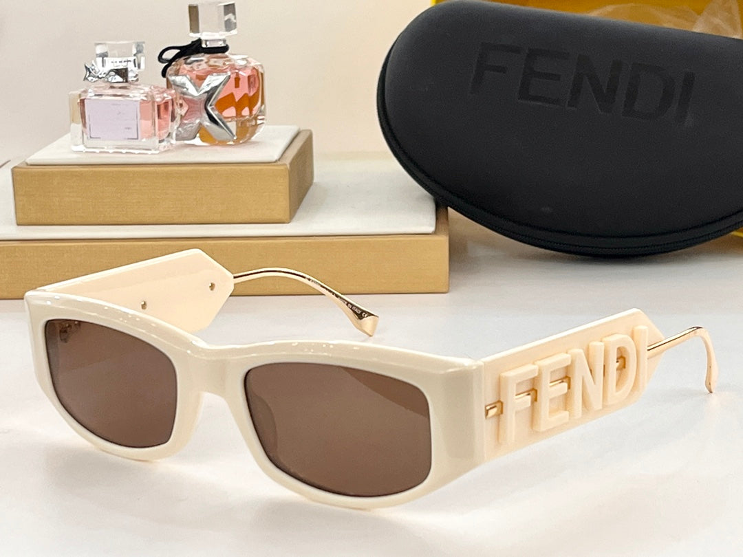 EMBOSSED LOGO ROMA RECTANGULAR FRAME SUNGLASSES FE40108U IN ACETATE