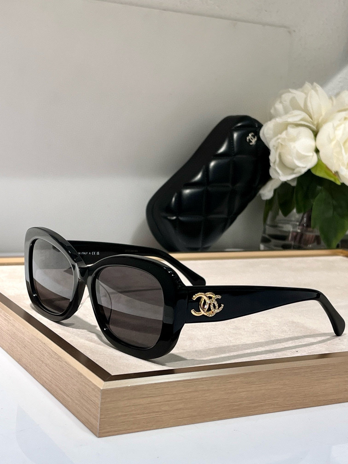 SQUARE SUNGLASSES CH5468B IN ACETATE EMBOSSED DIAMOND