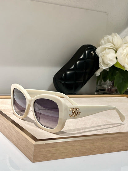 SQUARE SUNGLASSES CH5468B IN ACETATE EMBOSSED DIAMOND
