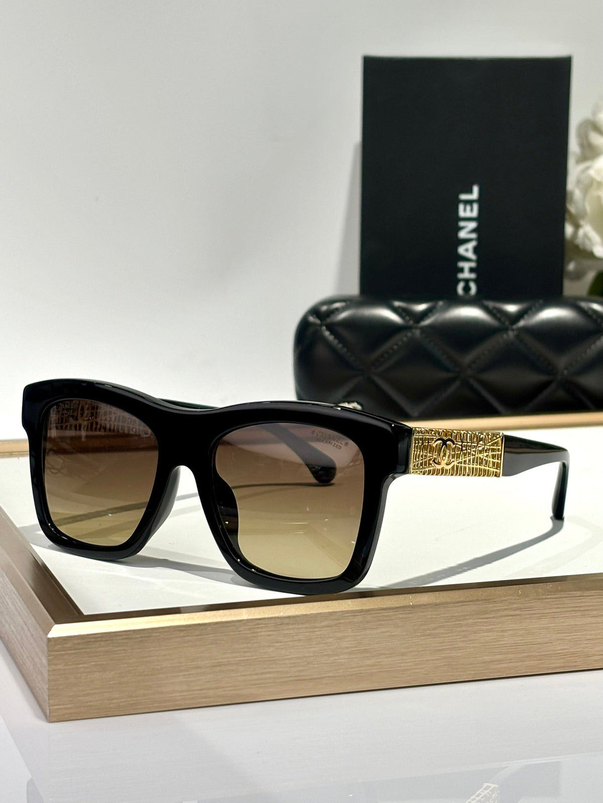 SQUARE SUNGLASSES CH5533 IN ACETATE