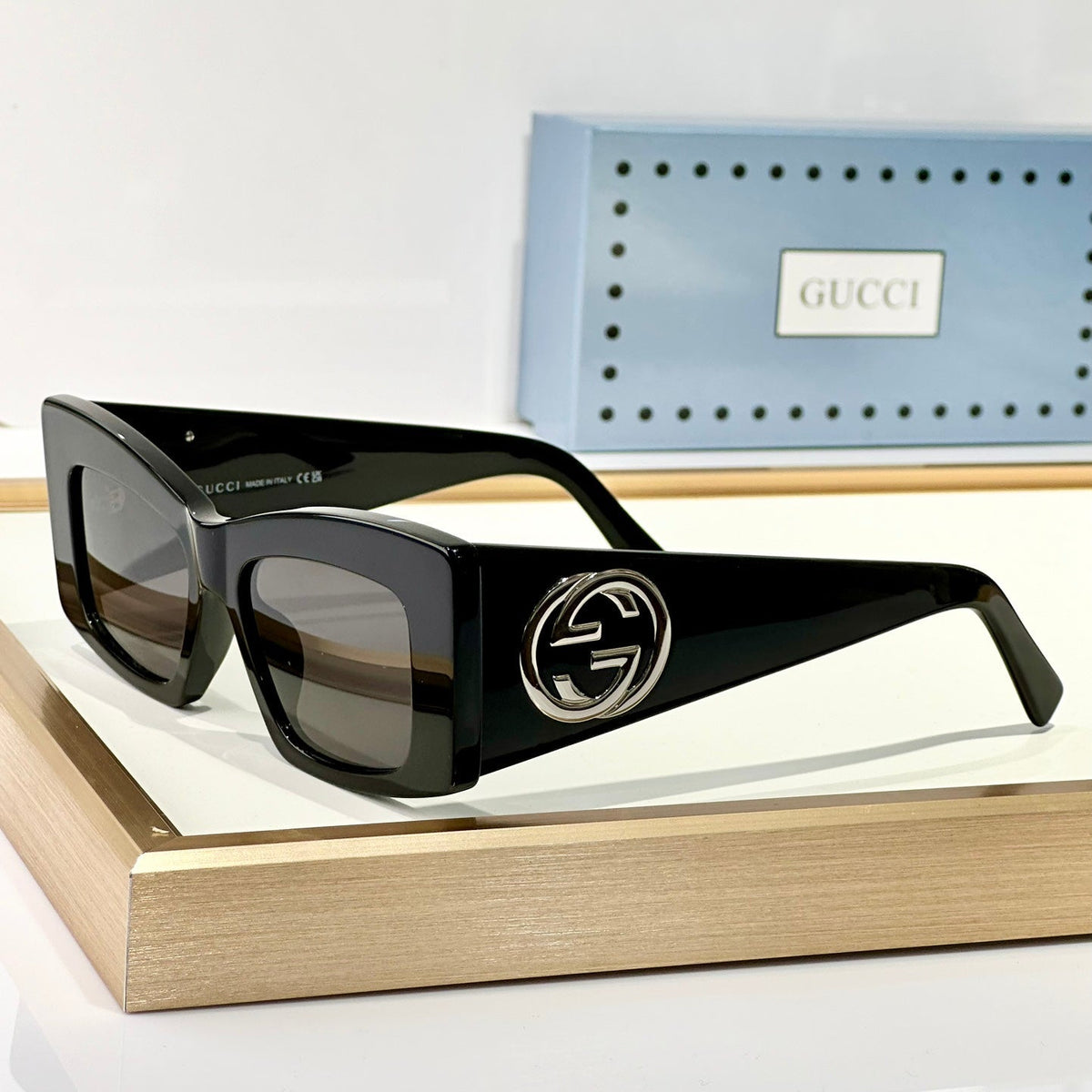 RECTANGULAR FRAME SUNGLASSES GG1842S IN ACETATE