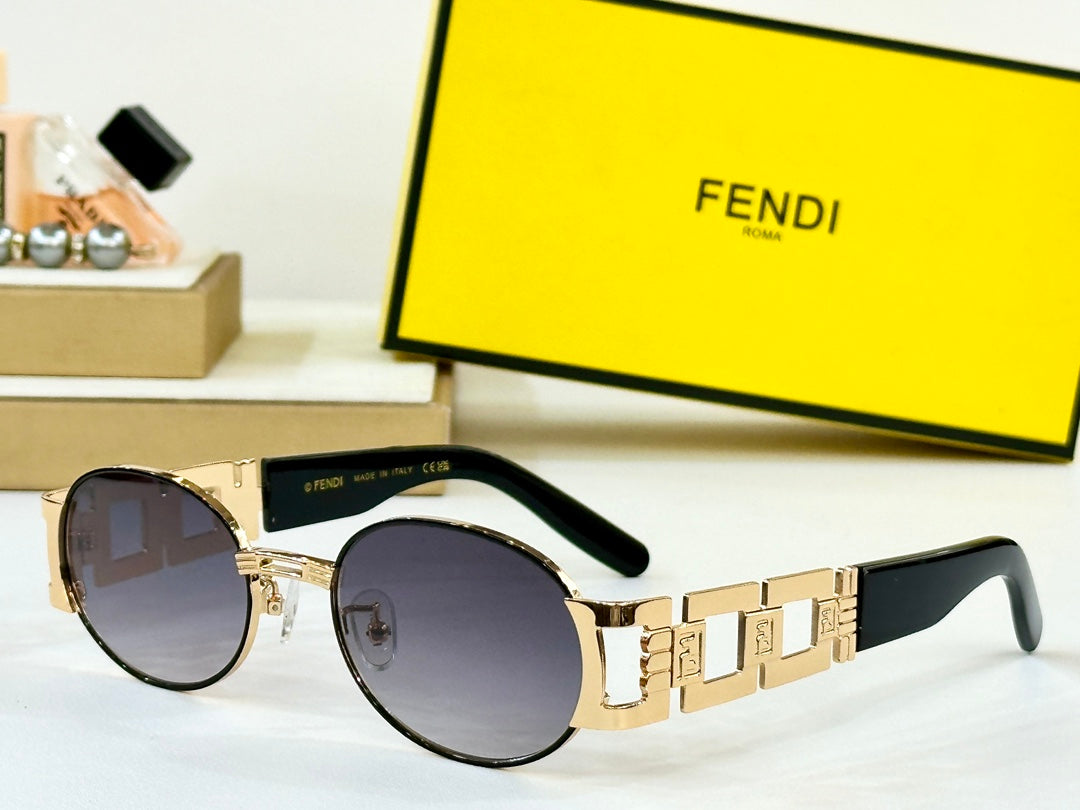 FIRST CRYSTAL OVAL FRAME SUNGLASSES 7076 IN METAL
