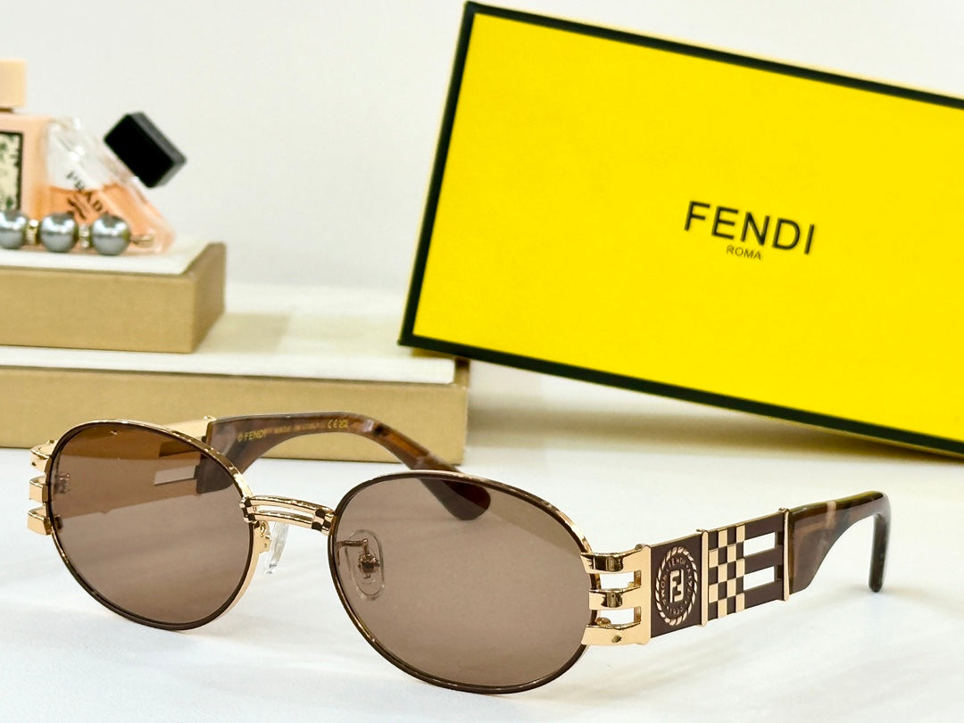 FIRST CRYSTAL CHUNKY OVAL FRAME SUNGLASSES 7078 IN METAL