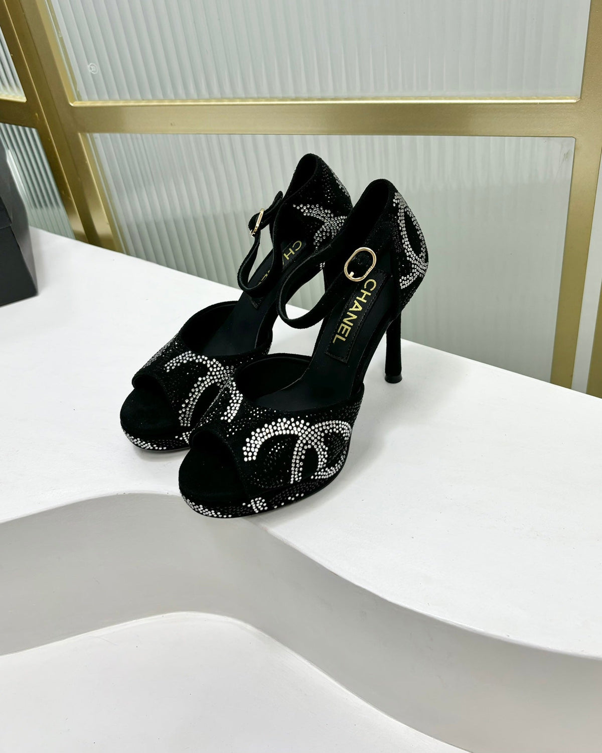 HIGH HEELS ONE STRAP IN BLACK GOATSKIN