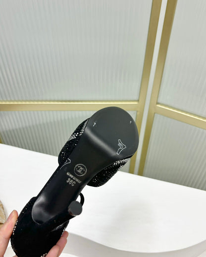 HIGH HEELS ONE STRAP IN BLACK GOATSKIN