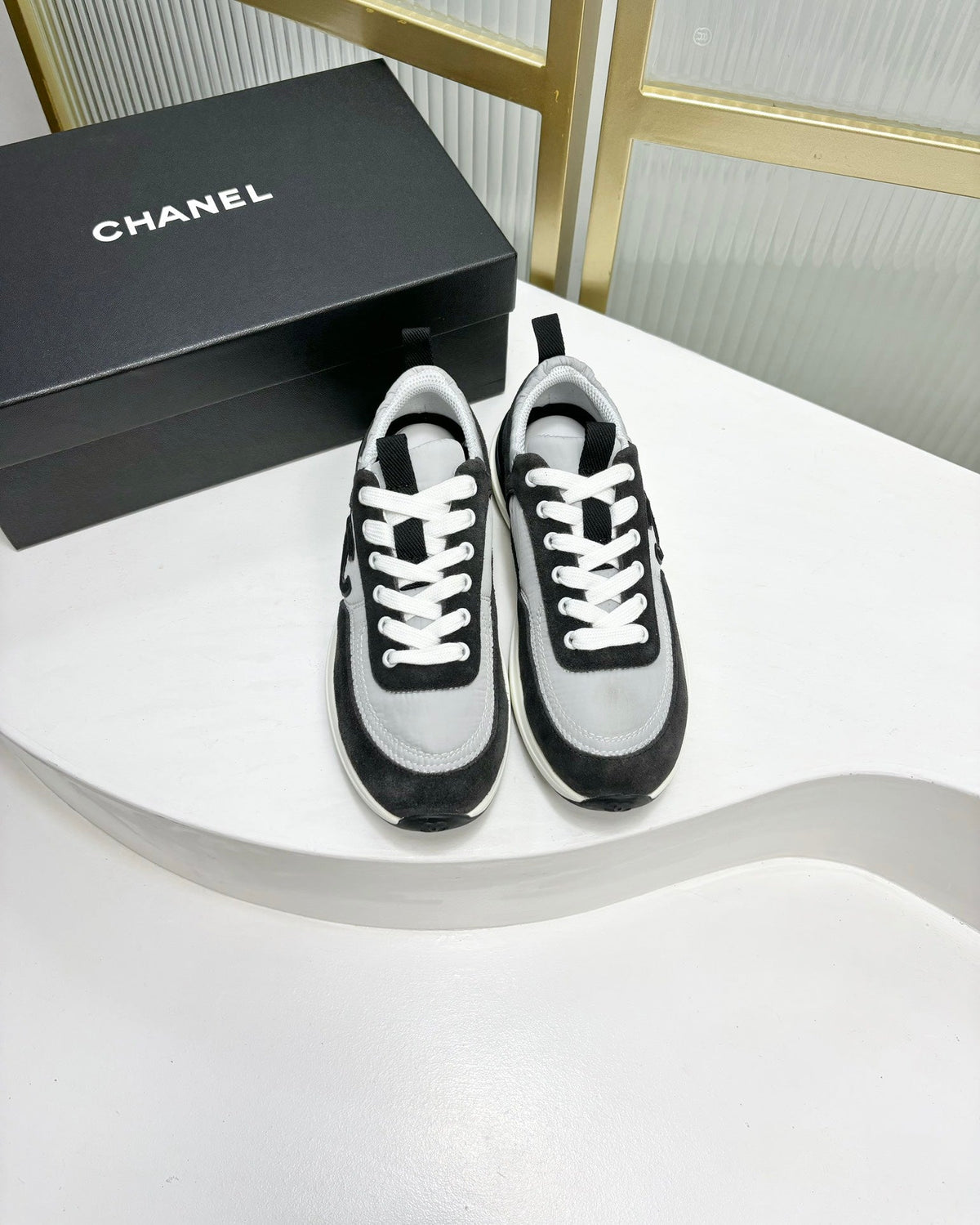 SNEAKER IN BLACK MIX GREY SUEDE