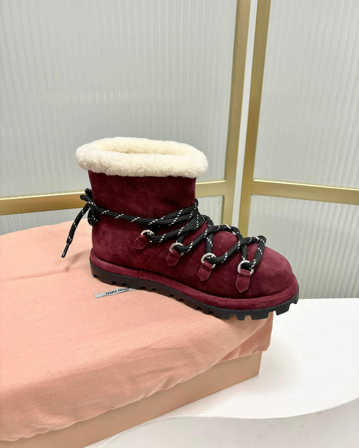 LACE-UP ANKLE BOOTS IN BERRY RED SUEDE AND FLEECE LINING