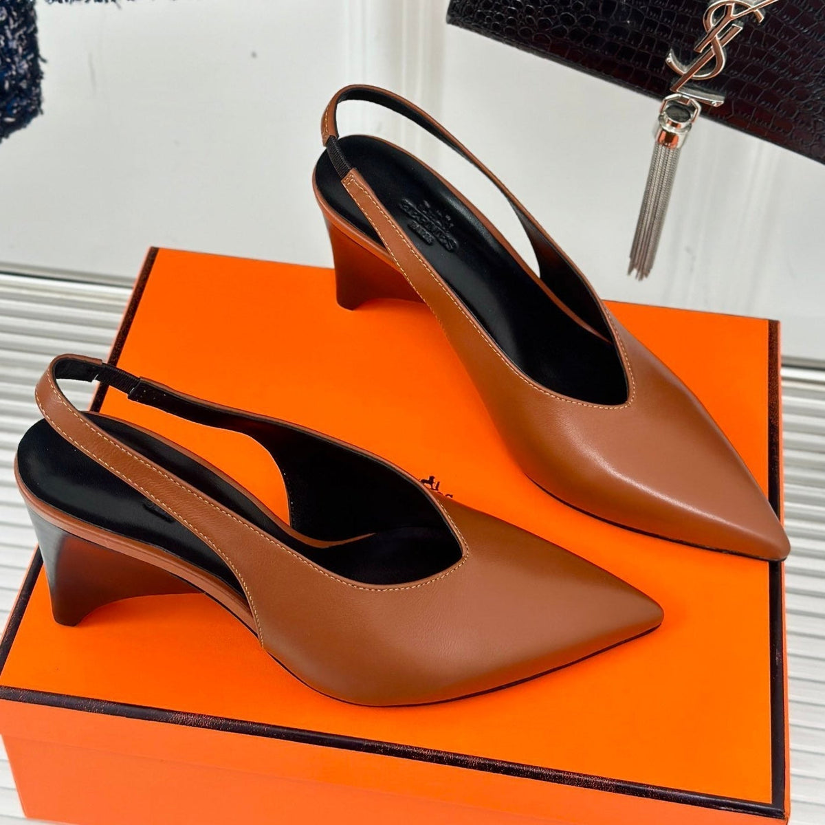 HIGH HEEL 75 MM POINTED- TOE SANDAL IN BRONZE BROWN CALFSKIN