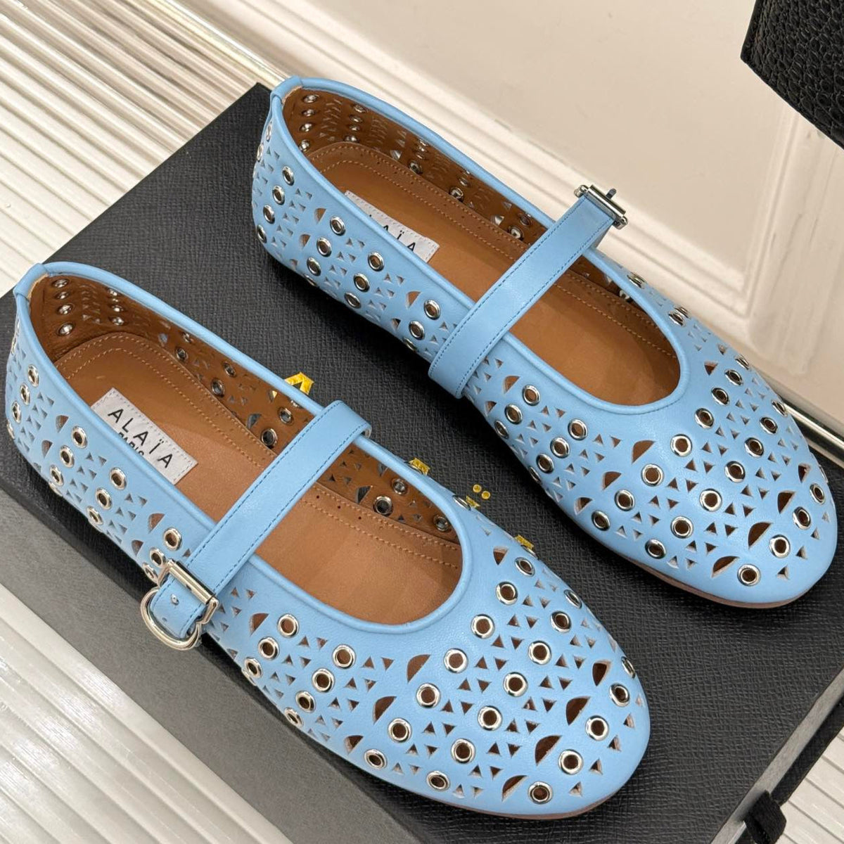 MARY JANE IN LIGHT BLUE CALFSKIN
