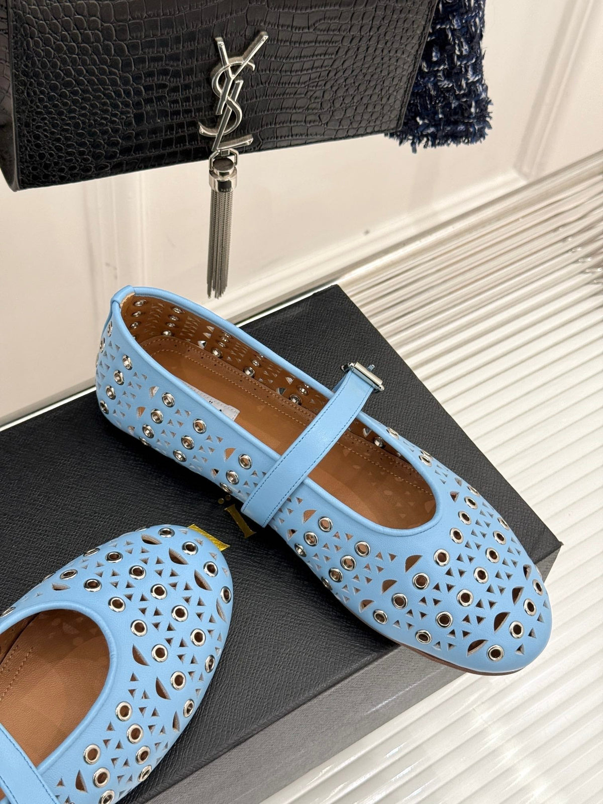 MARY JANE IN LIGHT BLUE CALFSKIN
