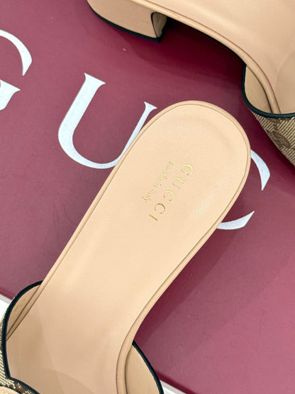 MID-HEEL MULE IN BEIGE CALFSKIN AND FABRIC