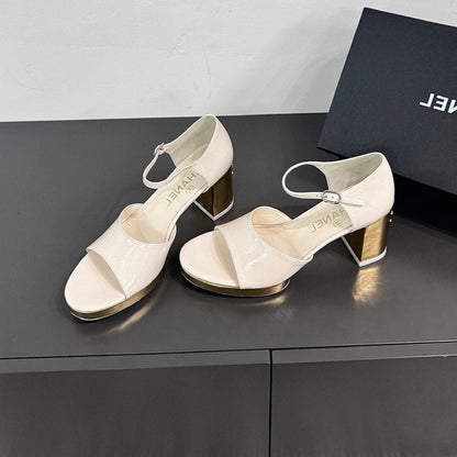 BLOCK HEEL SANDALS WHITE SHEEPSKIN