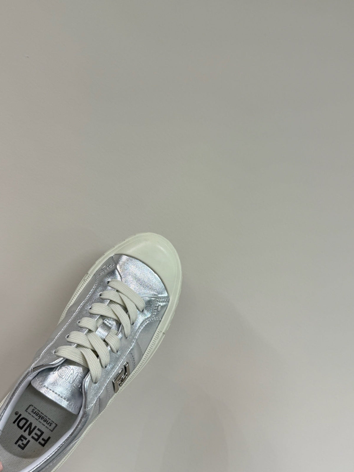 FF TRAINER SNEAKER IN SILVER MIX WHITE CALFSKIN