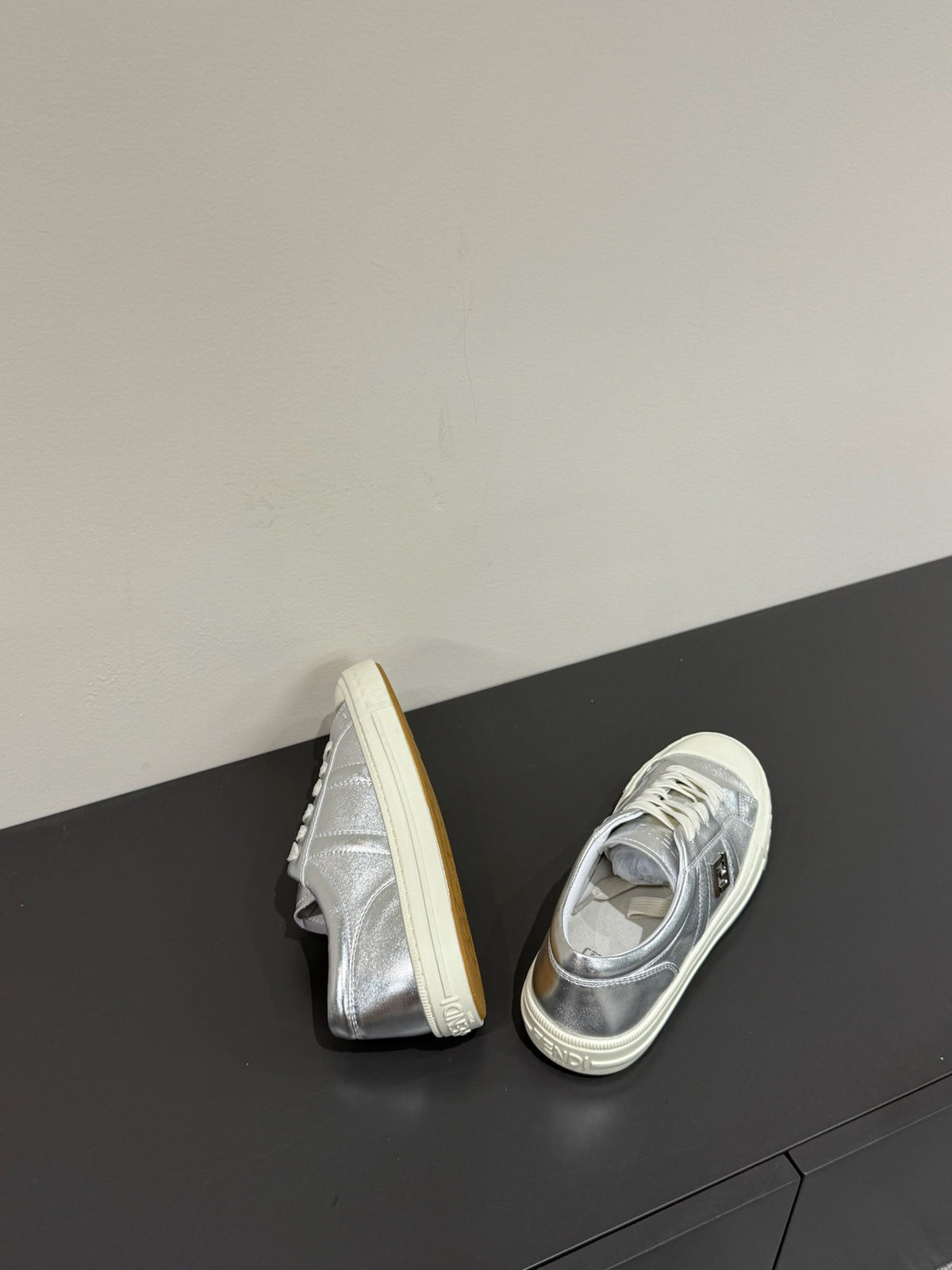 FF TRAINER SNEAKER IN SILVER MIX WHITE CALFSKIN