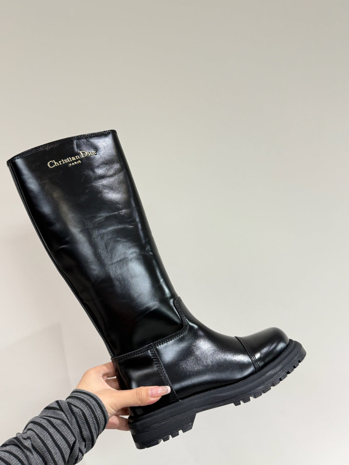D-TOWN BOOTS IN BLACK PATENT CALFSKIN