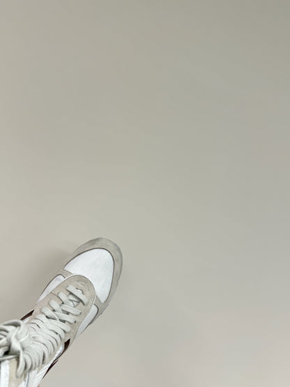 LACE-UP BOOTS IN BEIGE SUEDE AND WHITE MESH