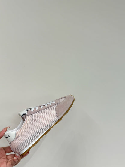 RETRO SNEAKERS IN PASTEL PINK MESH AND SUEDE