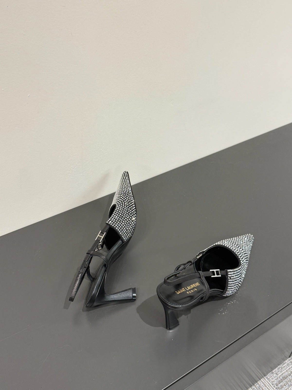 HIGH SLINGBACKS POINTED-TOE IN BLACK LAMBSKIN WITH SILVER CRYSTALS