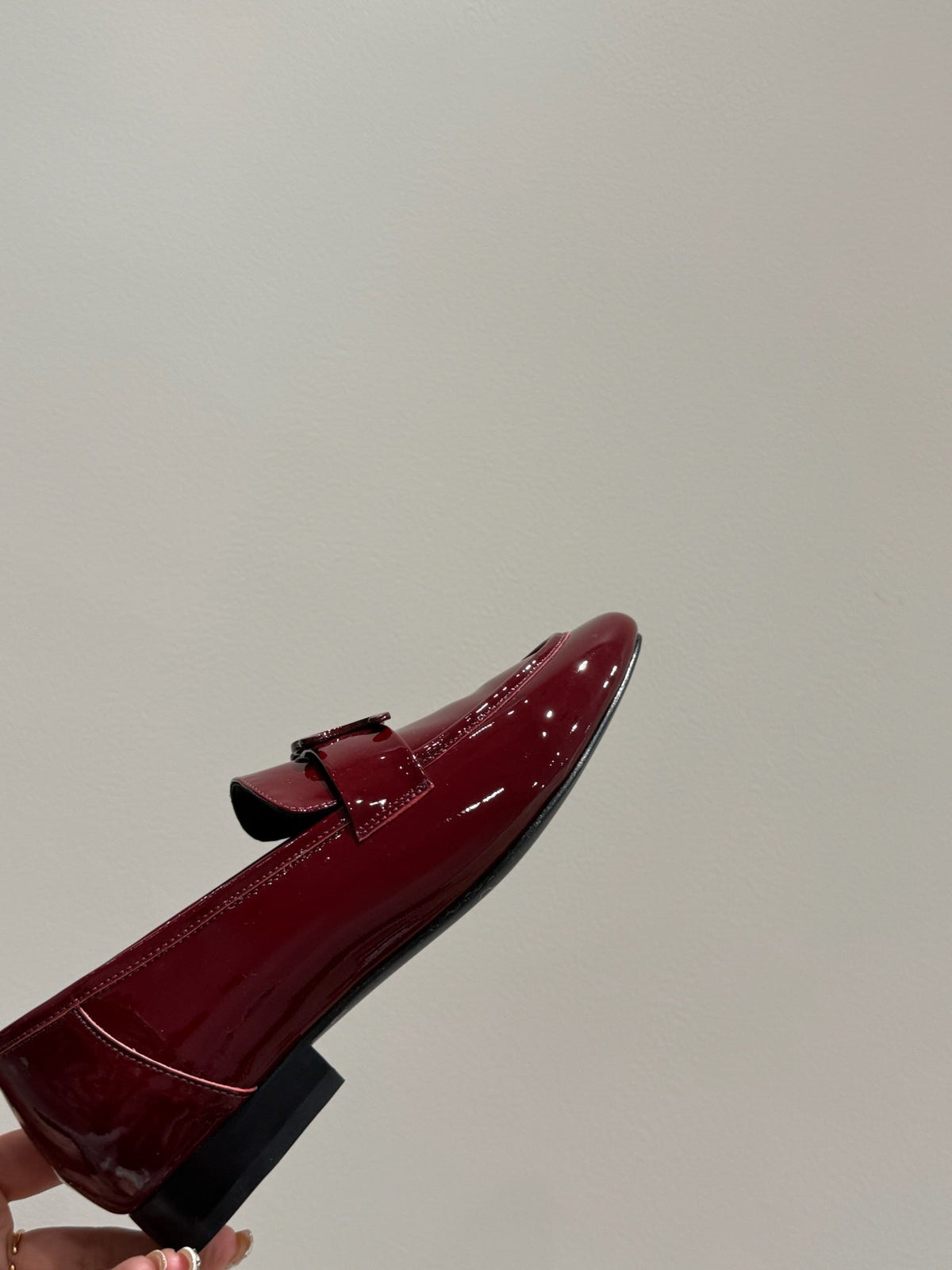 TRIOMPHE LOAFERS IN MAROON RED PATENT CALFSKIN