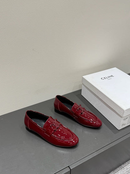 TRIOMPHE LOAFERS IN MAROON RED PATENT CALFSKIN