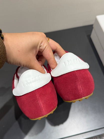 LACE-UP SNEAKER IN RED SUEDE