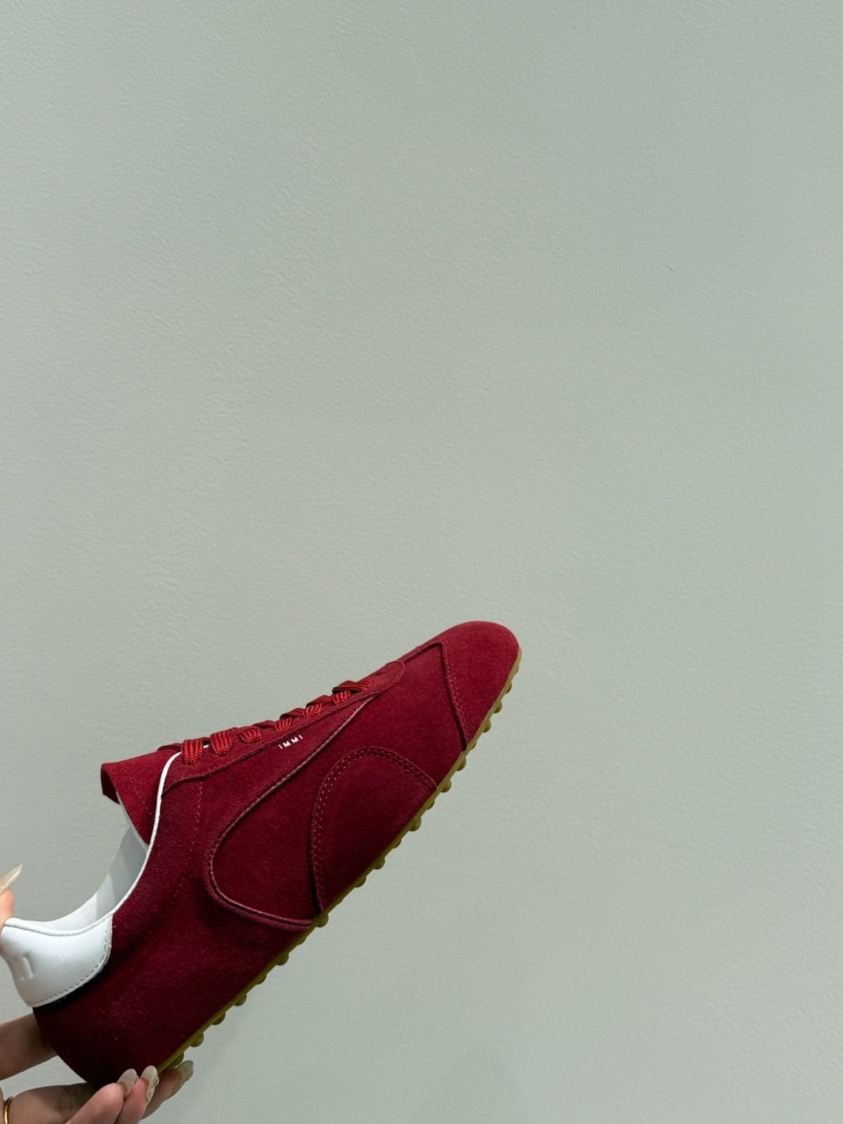 LACE-UP SNEAKER IN RED SUEDE
