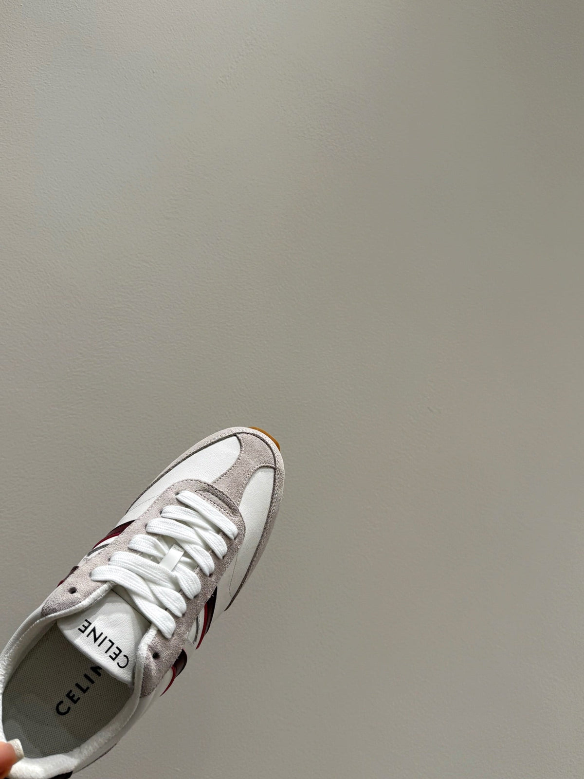 JOGGER LOW LACE-UP SNEAKER IN CALFSKIN & SUEDE WHITE/BEIGE/RED